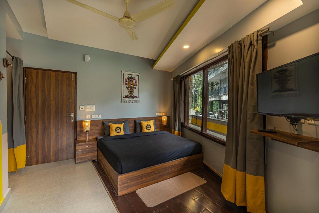 מקלוד גאנג' The Hosteller Mcleodganj, Mall Road מראה חיצוני תמונה