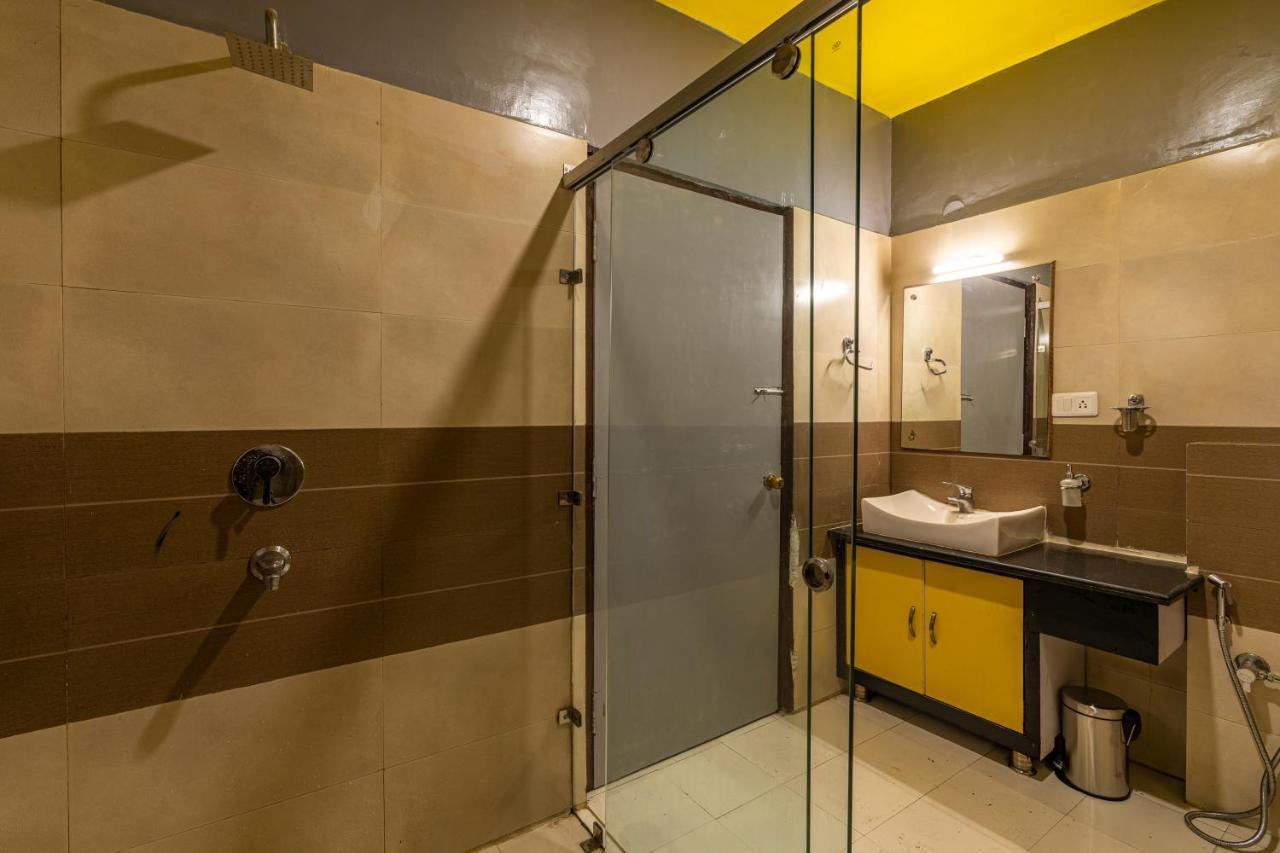 מקלוד גאנג' The Hosteller Mcleodganj, Mall Road מראה חיצוני תמונה