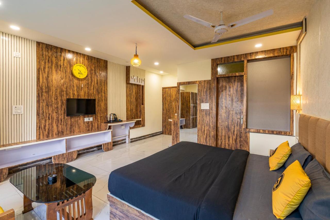 מקלוד גאנג' The Hosteller Mcleodganj, Mall Road מראה חיצוני תמונה