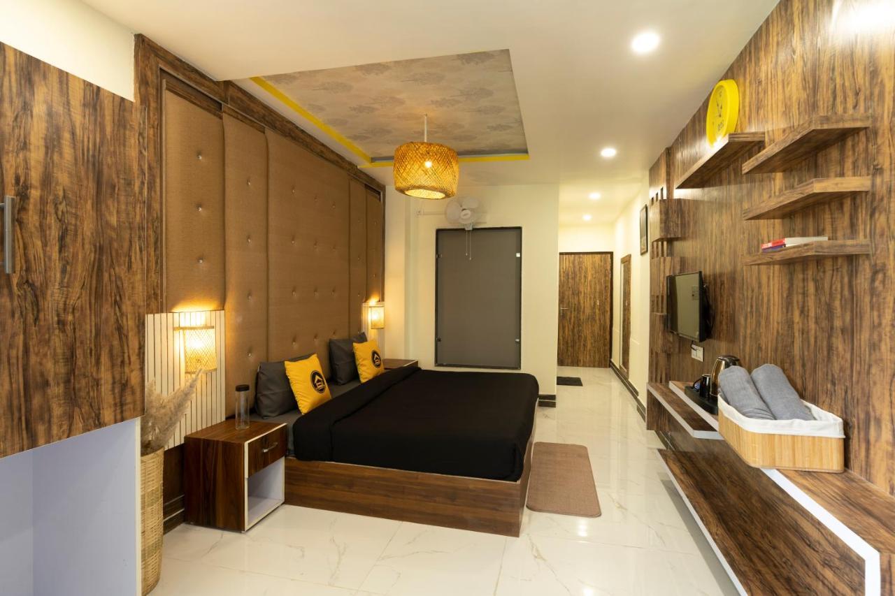 מקלוד גאנג' The Hosteller Mcleodganj, Mall Road מראה חיצוני תמונה
